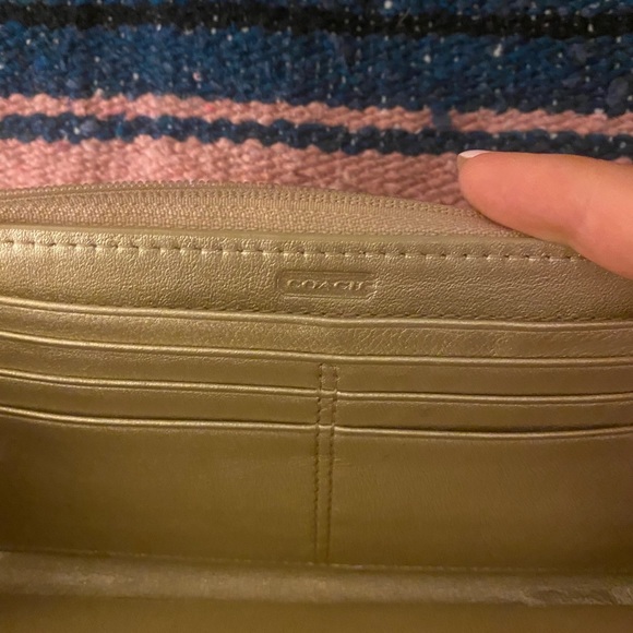 Coach Wallet - Picture 4 of 4